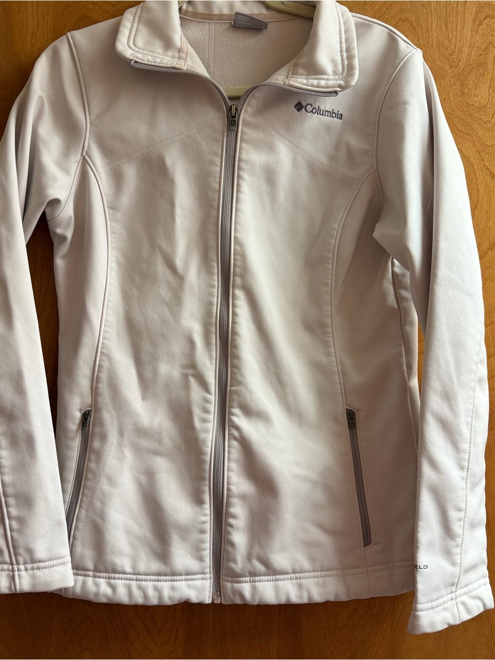 Columbia Omni-Shield Jacket Women’s Size Medium Cream/ Off White